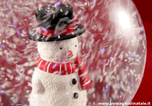 Immagini di Natale Pupazzo di neve sfera innevata