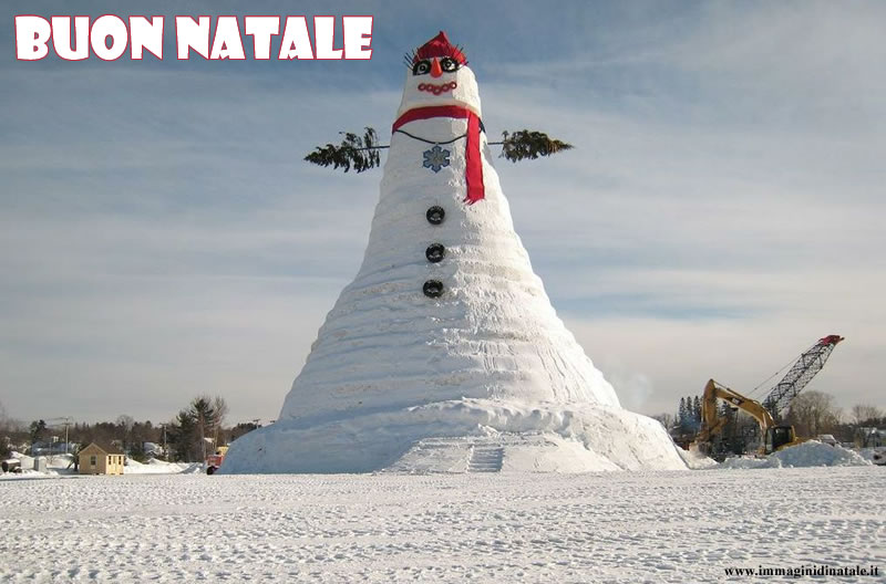 Immagini di Natale - Pupazzo di Neve gigante